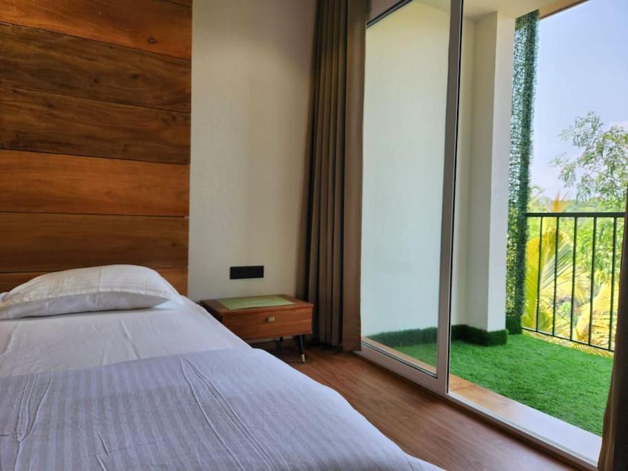 Gulzar 2Bhk Service Apartment, كانور المظهر الخارجي الصورة
